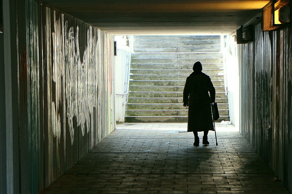 История о том, как местная банда бабуле помогала