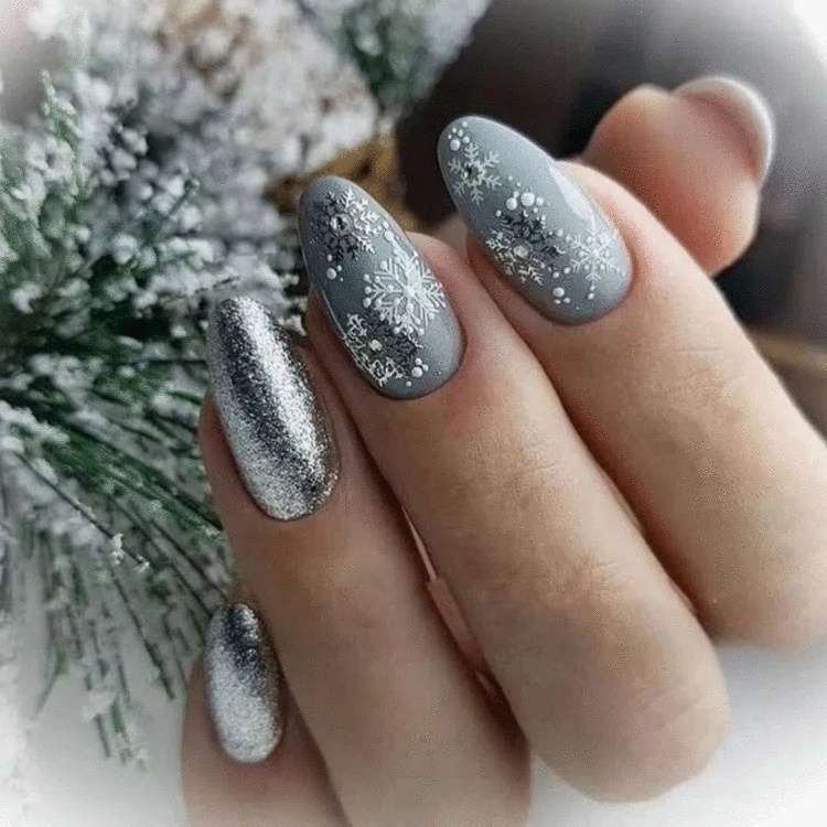 Топ вариантов маникюра на праздники