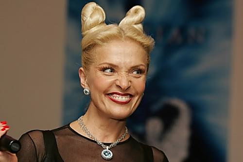 Бабушки эстрады, которым пора выйти на пенсию