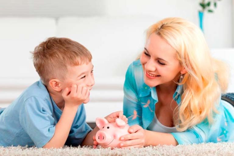 Ответственные дети железных леди. Что перенимают сыновья и дочери у своих сильных матерей