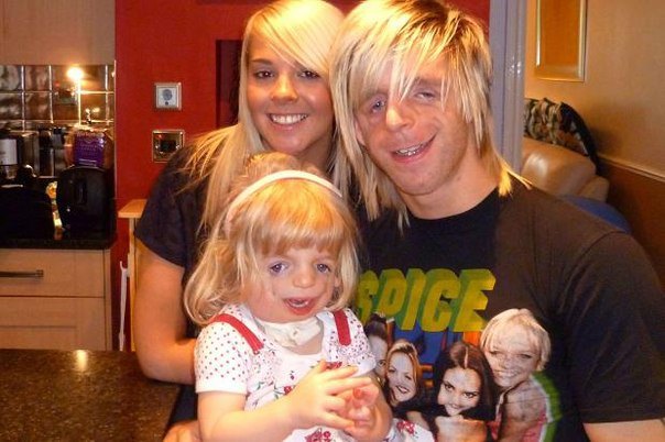 Мальчик, от которого в детстве отказались родители, вырос и теперь вдохновляет всех своим примером