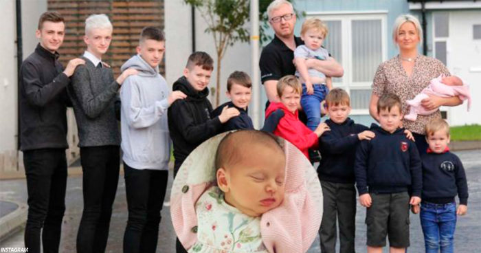 В семье, где 10 сыновей, наконец родилась девочка