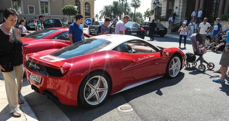 16 фотографий, которые покажут жизнь обыкновенных жителей Монако