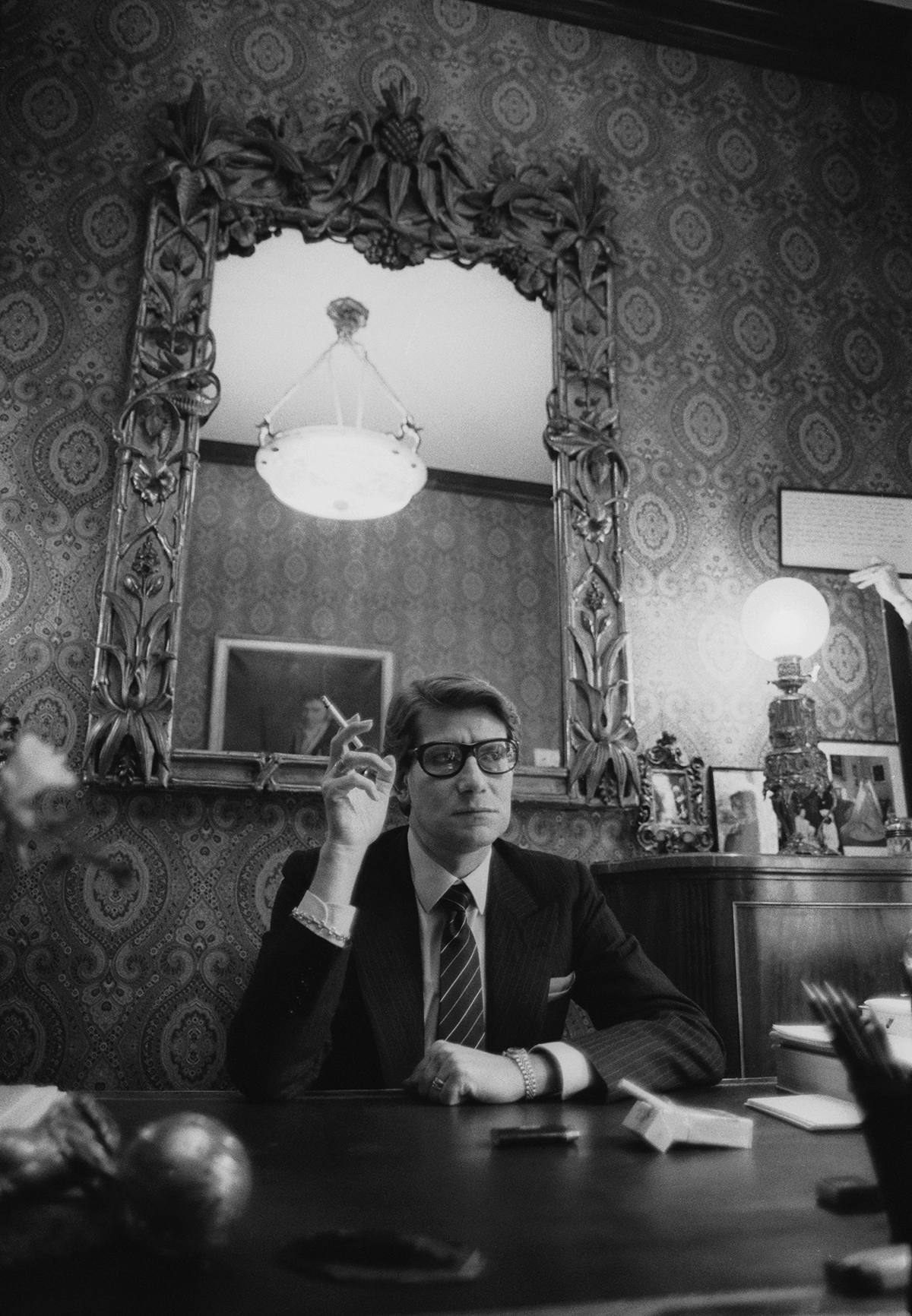 «Самый лучший наряд для женщины – руки любимого» - 10 фраз Ив Сен-Лорана