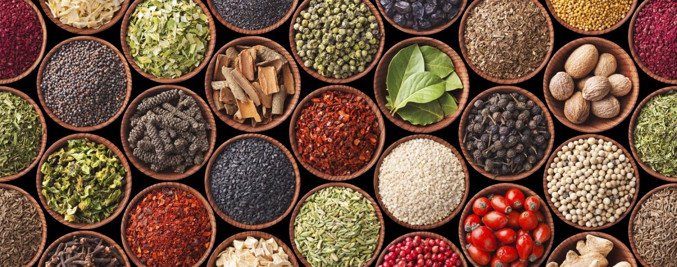 Шпаргалка по специям: что и куда добавлять