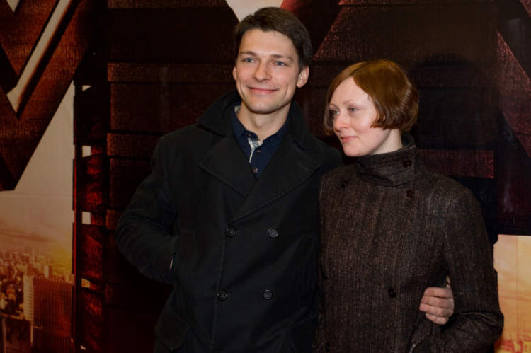 Внешность жен популярных привлекательных мужчин