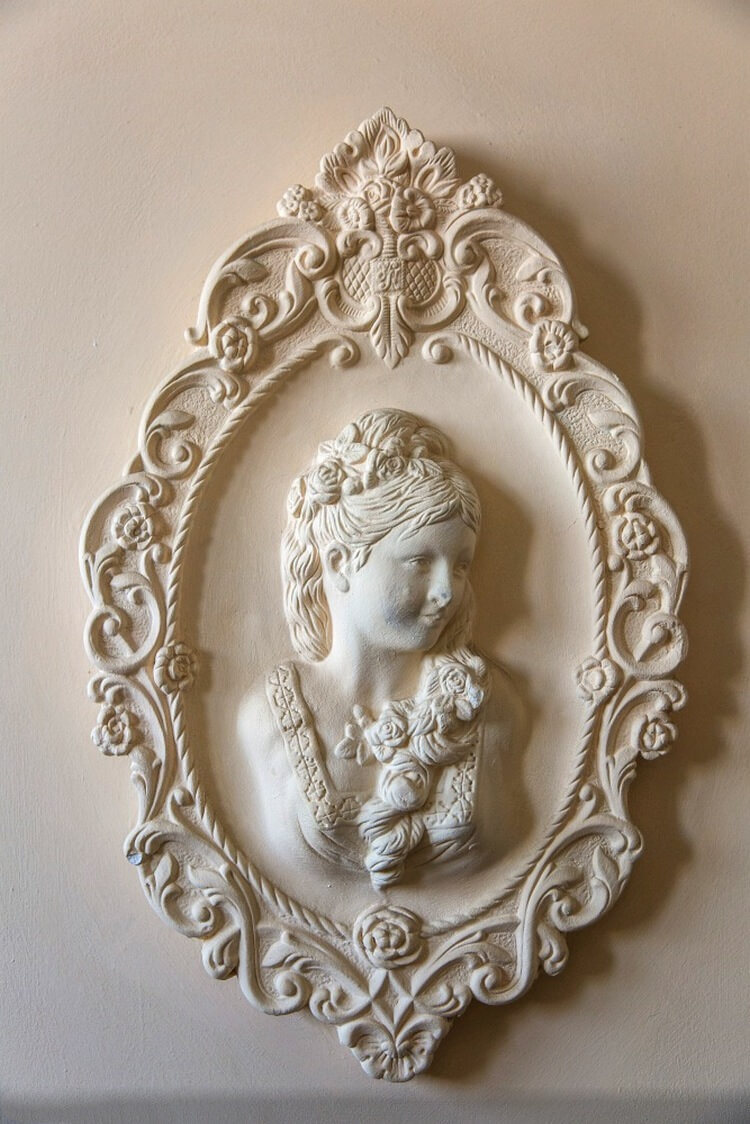 Жильцы обычной ростовской многоэтажки сделали из своего подъезда настоящий шедевр