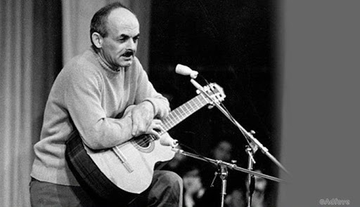 Популярные песни, слова которых мы забавно искажаем