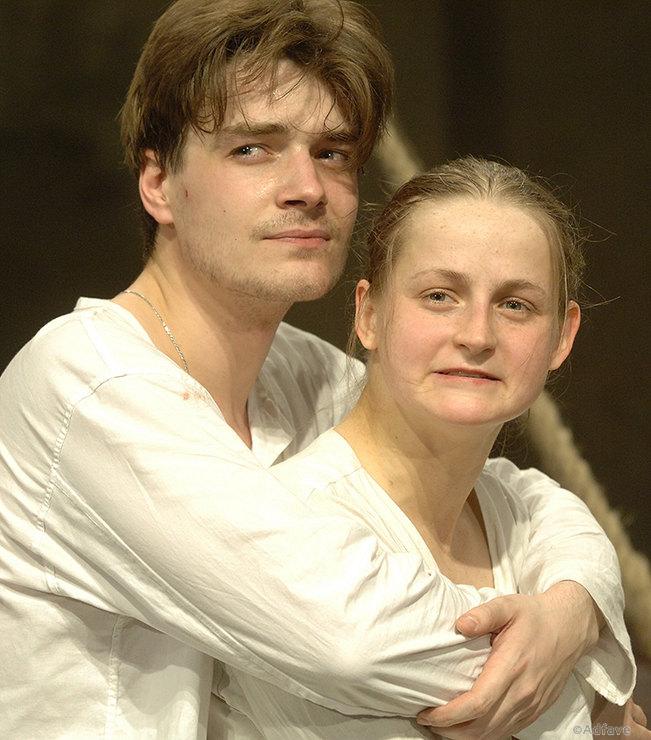 Противостояние популярных любовниц и отверженных жён