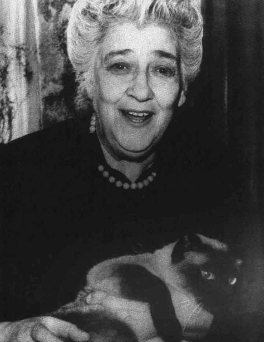 Коротко о жизни потрясающей женщины и величайшей актриса Фаины Раневской