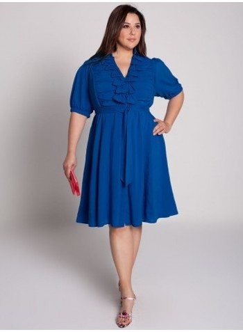 Как одеваться женщинам с пышными формами