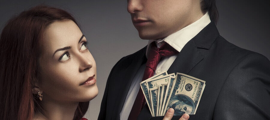 У девушек не бывает случайных парней.