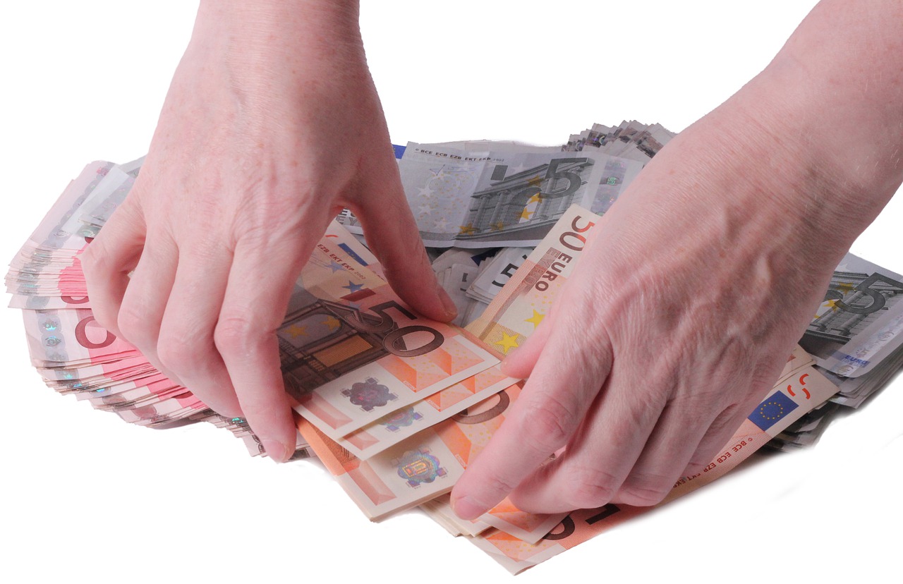 Не стоит выходить за скупого