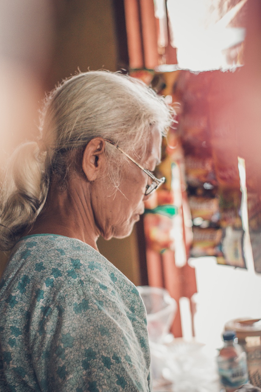 Я не помогаю матери по хозяйству, а родственники меня упрекают