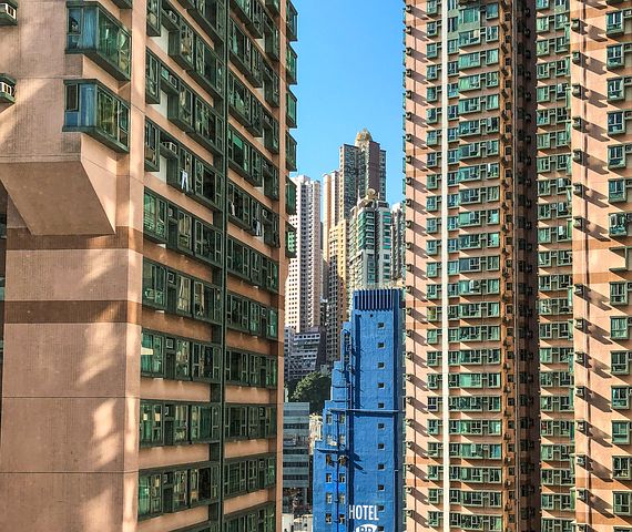 Сына не устраивало, что он в хрущевке живет, а братья в новостройке