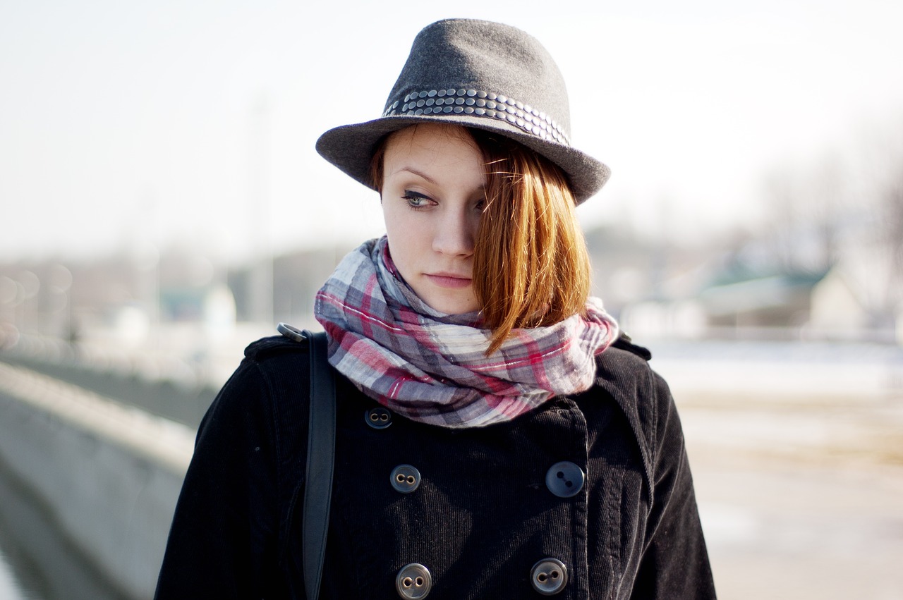 "“Что прошлое ворошить! Простила бы меня.” - просила мать дочку, которую бросила 16 лет назад "