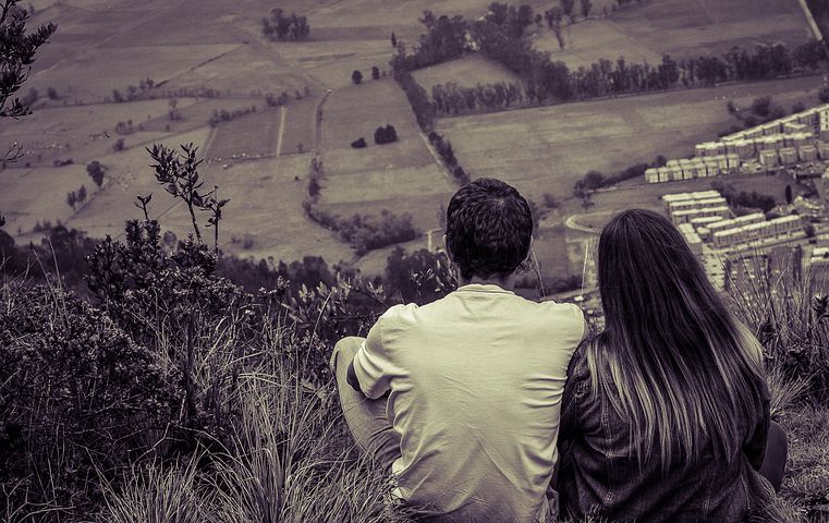 Не смог уехать на вахту, когда вспомнил глаза жены и дочери, но по возвращению домой мужчину ждал "сюрприз"