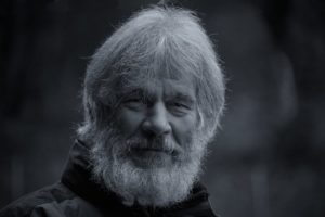 Пришел в гости к детям, а очнулся уже в больнице, привязанный к койке