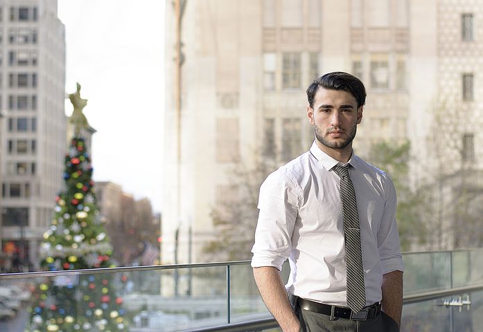 Дочь вышла замуж за наглого, ленивого и обидчивого парня. Думаем, как бы их развести