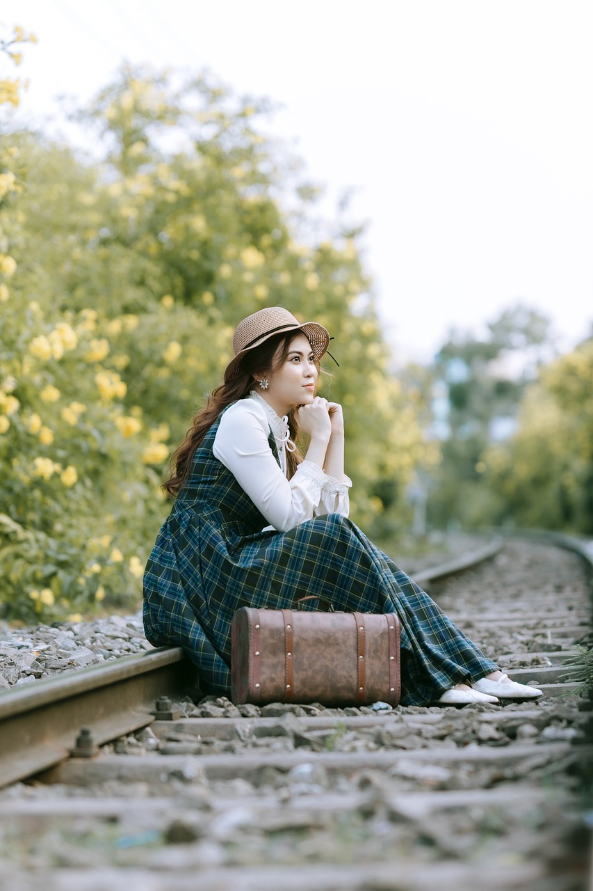 "Выгнали меня из дому на мороз! - рассказывает сестра. (только дело было летом) "