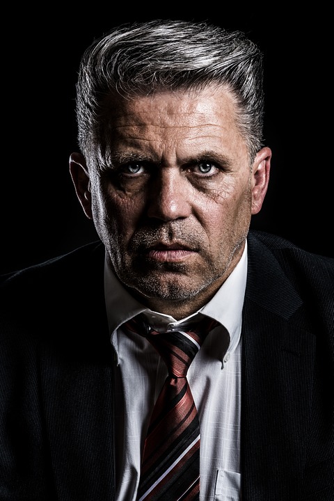 Вот так парочка! Невесте 25 лет, а жениху 55.