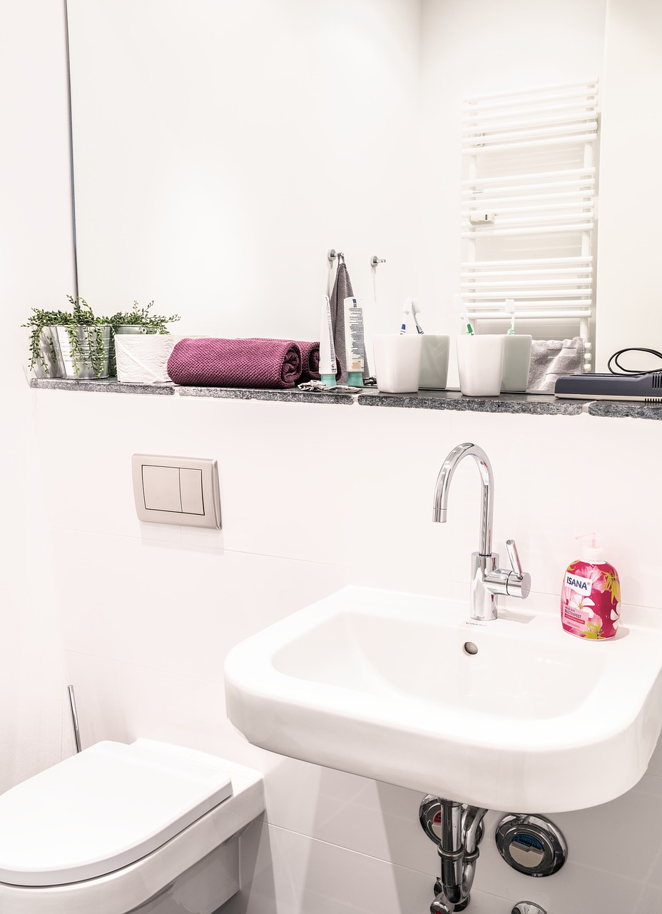 Мой брат попросил меня сделать ремонт в квартире нашей мамы. Он пообещал все оплатить, но ремонт ему не понравился и он теперь не отдает мне деньги