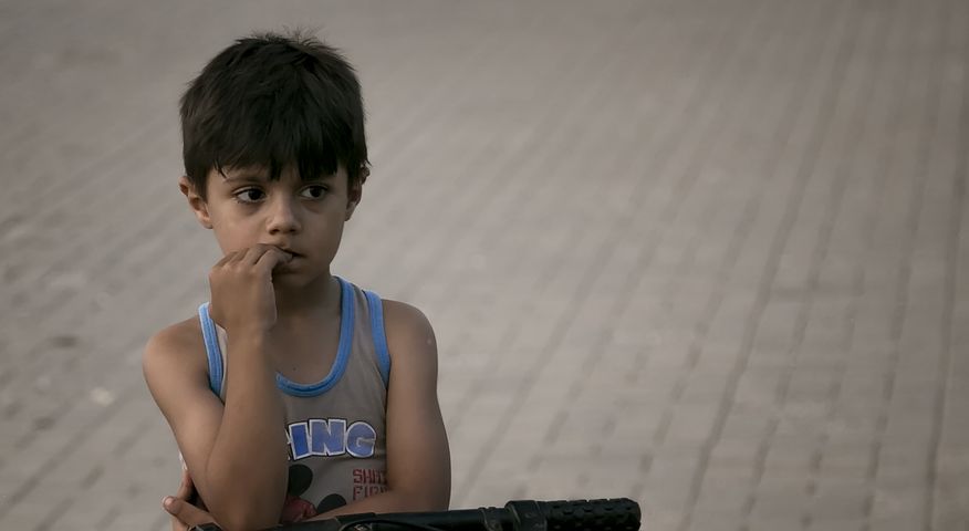 Родня отказалась забрать к себе сироту, и лишь родной дядя не дал девочке расти в приюте