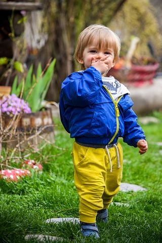 Не получается общаться с подругой из-за ее сына