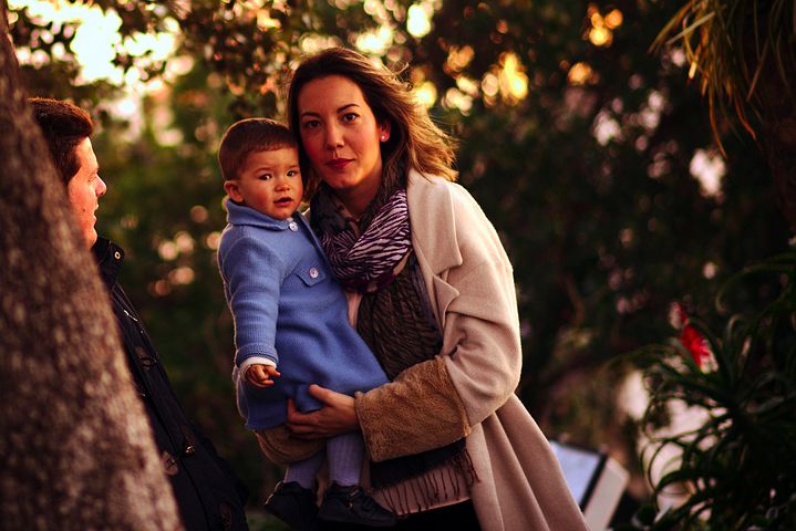 Супруг обижается - сын не признает его отца с матерью