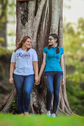 Мои родители никогда меня не любили. Мне даже казалось в детстве, что меня им подменили в роддоме