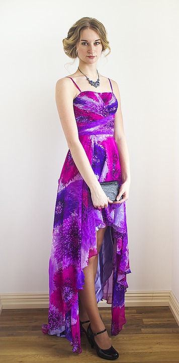 На маленькую дочку плевать она хотела! Мама всегда предпочитала тратиться на себя.