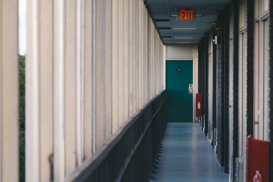 Я в жизни еще так не плакала. Кто бы мог подумать, что можно стать настолько близкими с чужим человеком.