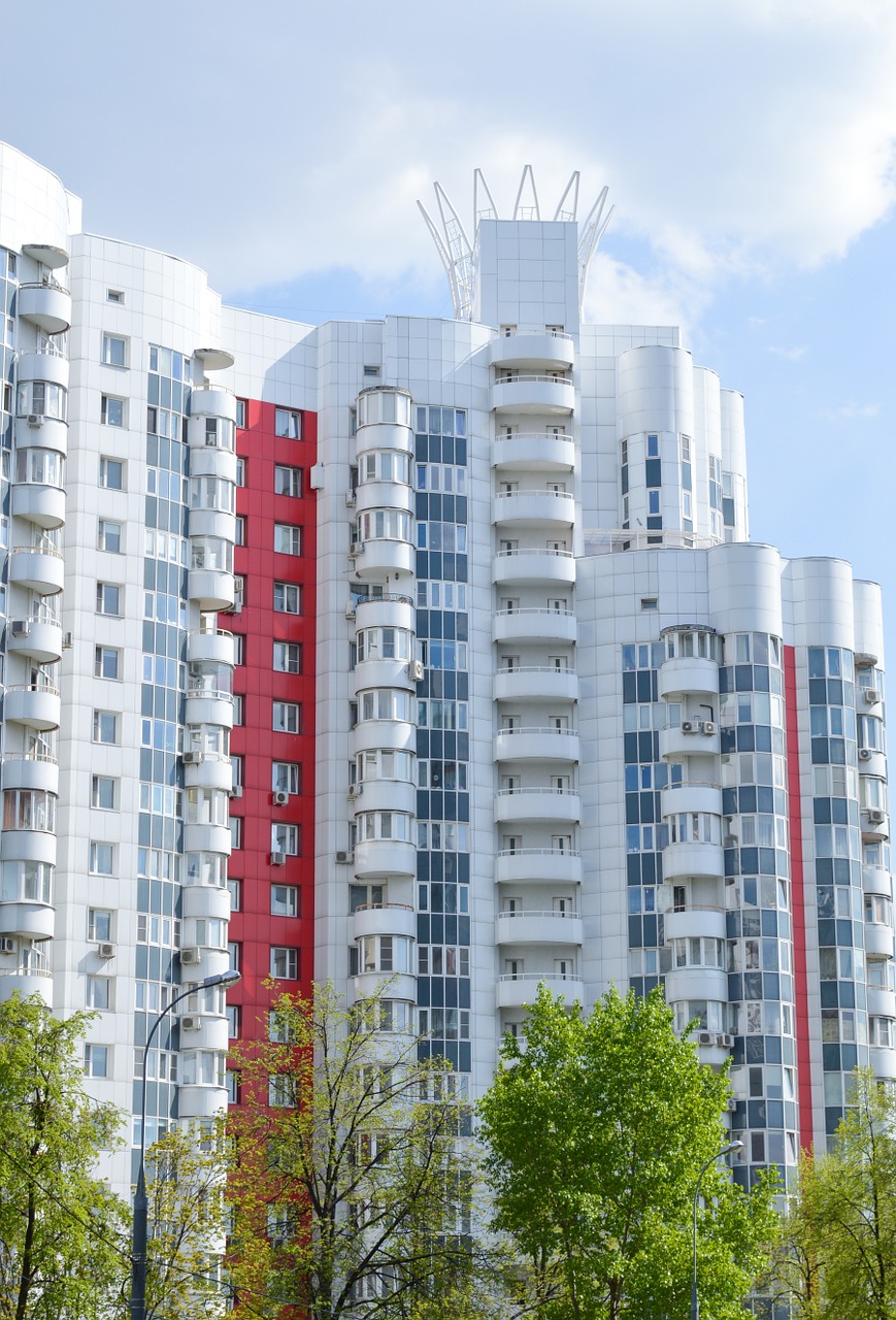 — Я решила оставить квартиру своему старшему внуку, так как он растет без отца, — заявила свекровь