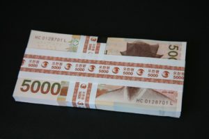 Муж предложил взять квартиру в ипотеку и оформить на его маму. Высказала своё мнение, теперь не разговариваем.