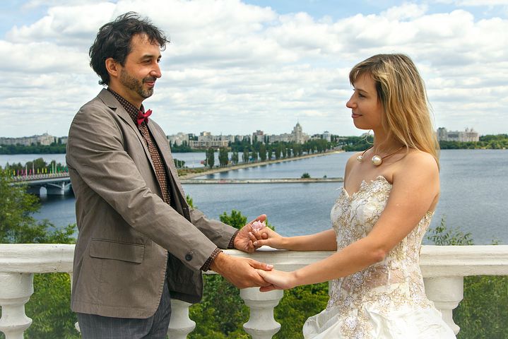 "Будет в паспорте - будет жена, а пока - неизвестно кто!" - сказала мать