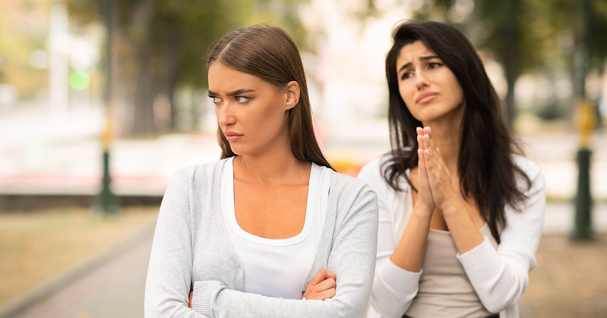 — Собирайся, сестра, и уходи вместе с мужем! Я устала!