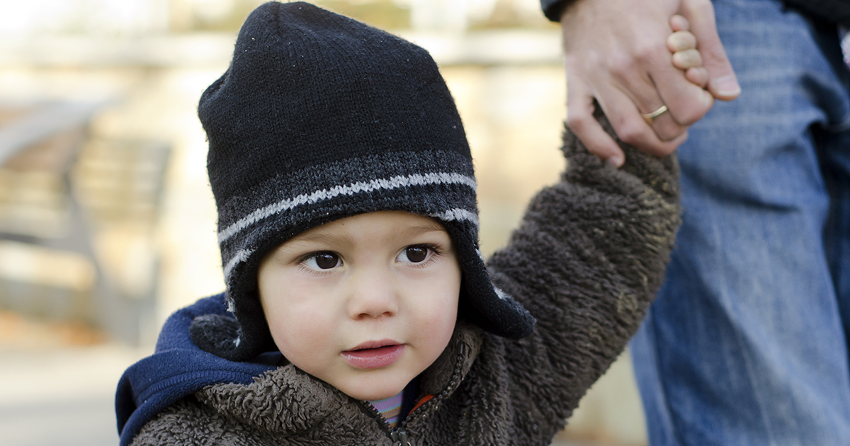 — Не будешь помогать, сдам детей в детский дом!