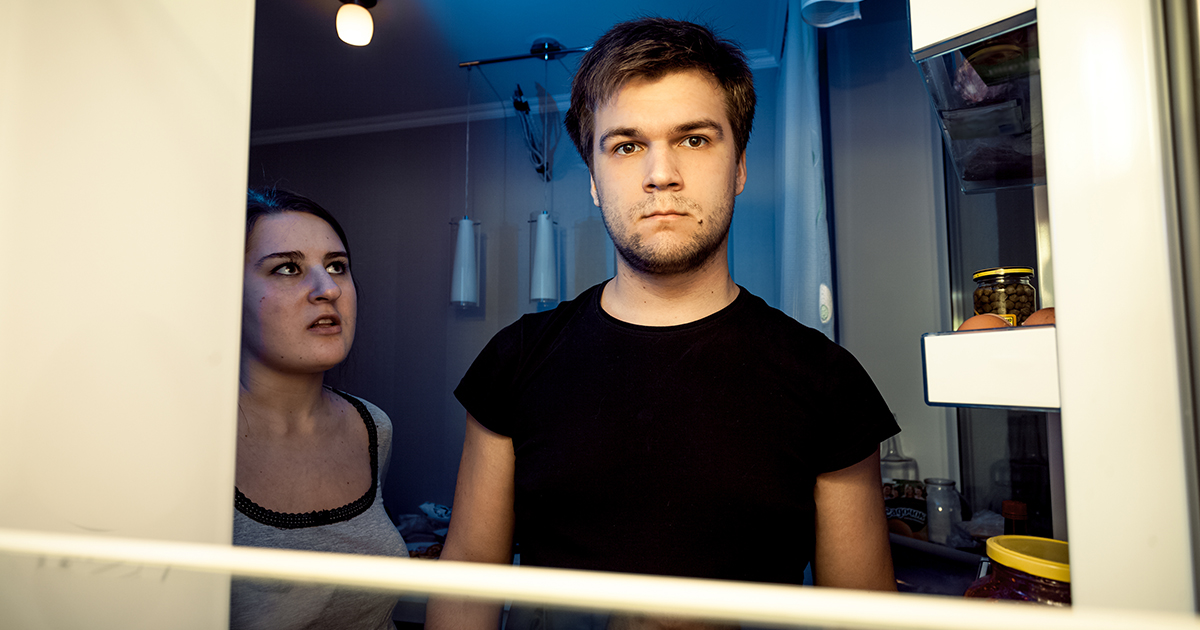 Муж кормил мать за счет жены. Это ни в какие ворота не входит!