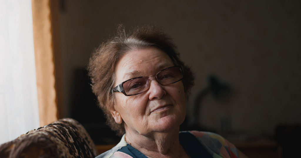 — Подашь на развод, а потом мой сын усыновит твоего ребенка. Но родного нам тоже родишь!