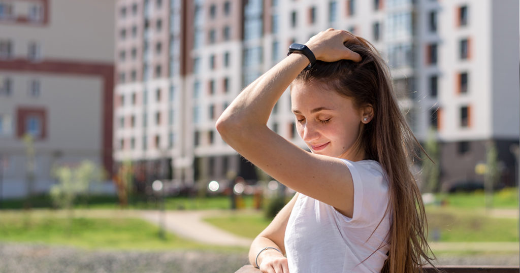 — Я не собираюсь работать в две смены. Домашние дела и работу совмещать не буду!