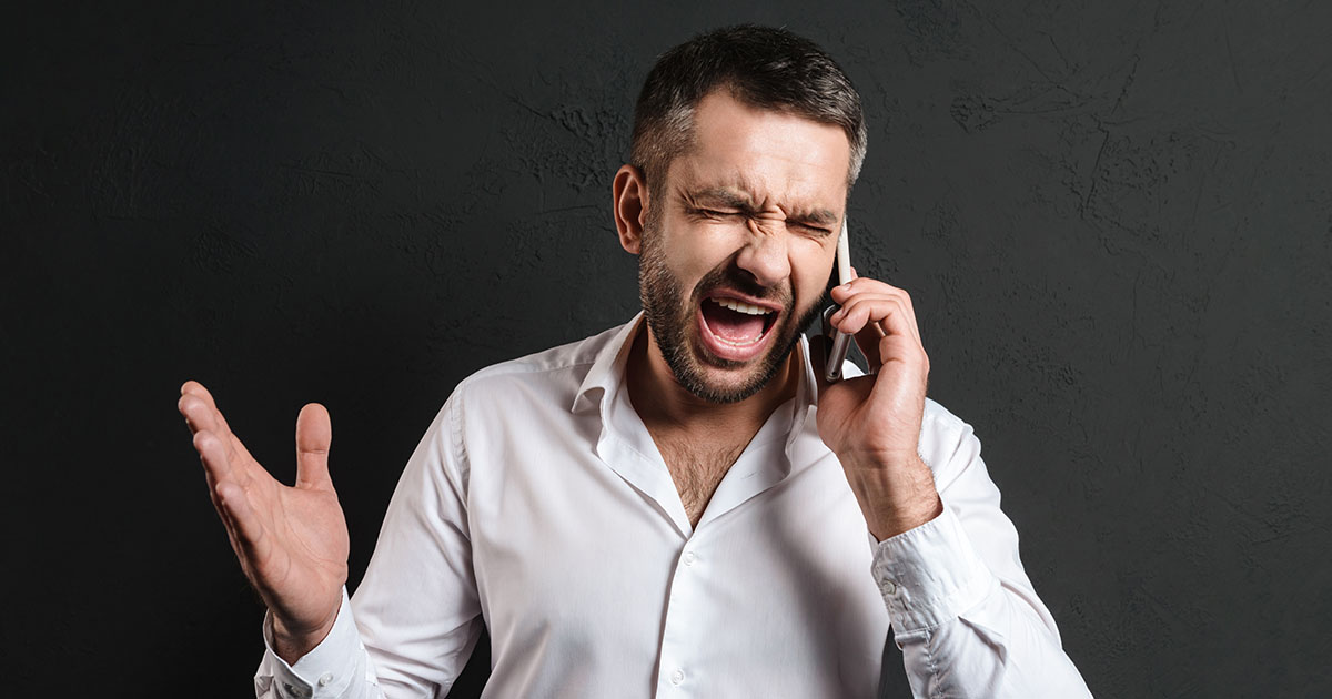 Я не отключил телефон и узнал, что мой друг обо мне думает…