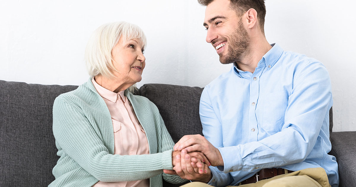 Я отблагодарил женщину, которая все студенчество меня опекала