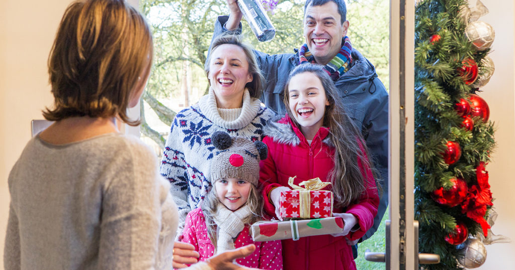 — Ты куда на ночь глядя с детьми собралась? — Я хочу уйти. Нет моих сил больше, — ответила Варвара