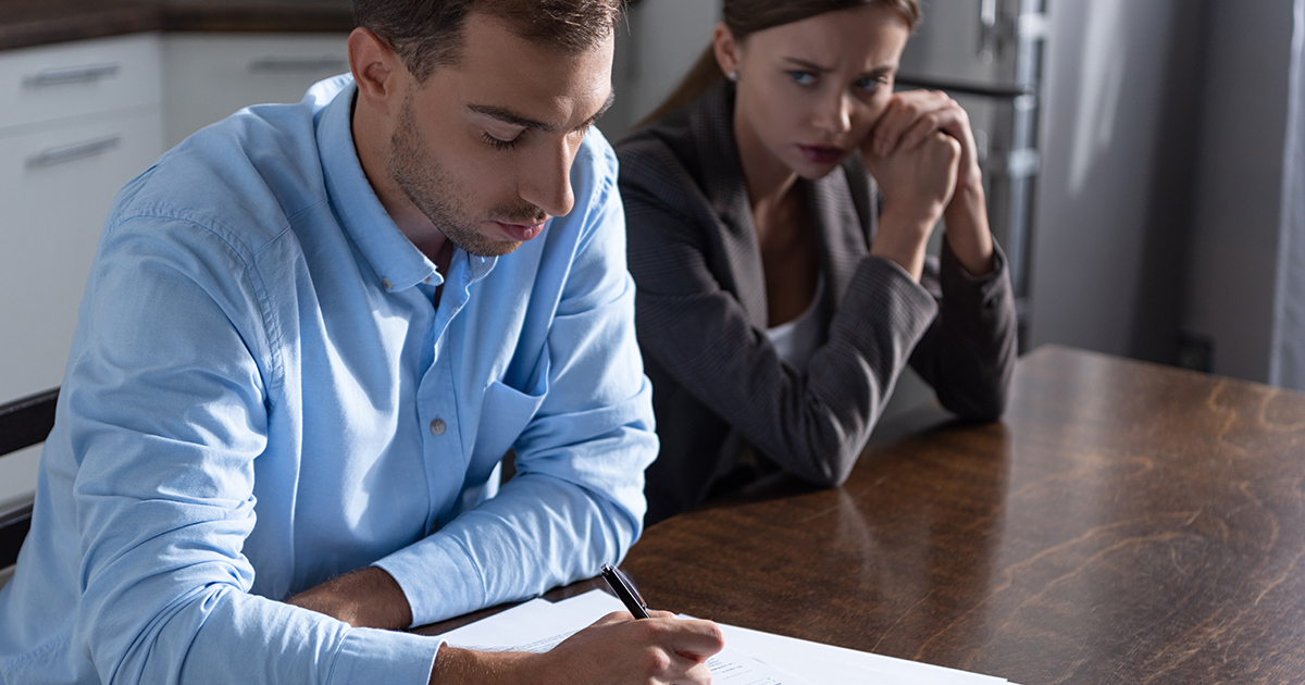 — Я вкладываюсь в племянников, ведь ты мне родить ребенка не можешь!