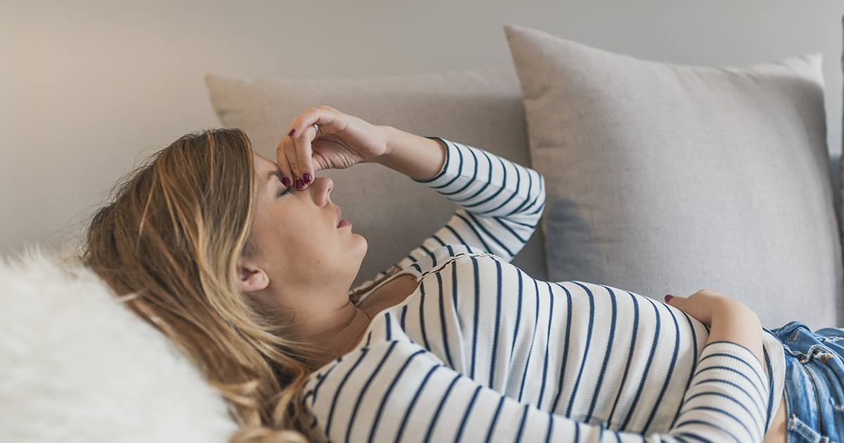 — Доченька, он из многодетной семьи. Где вы жить после свадьбы будете?