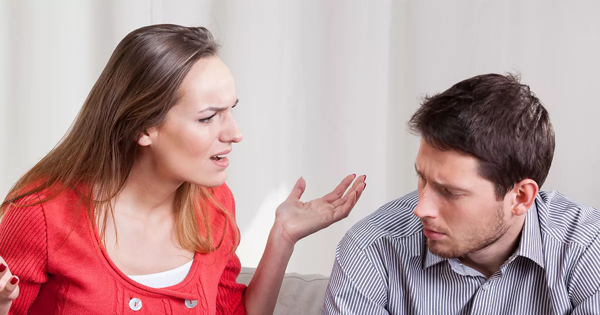 — Выйдешь за меня замуж, тогда купишь квартиру!