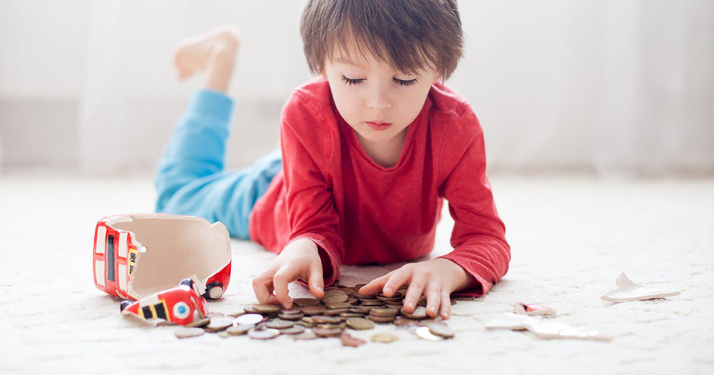 В нашем роду дети кастрюлями не играют, сказала свекровь, не признав внука