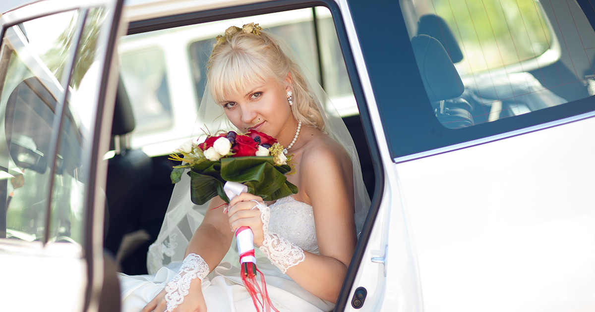 — Ешьте, сваха, ешьте, ведь такой телятины вы больше нигде не попробуете. А вашему аппетиту можно только позавидовать!