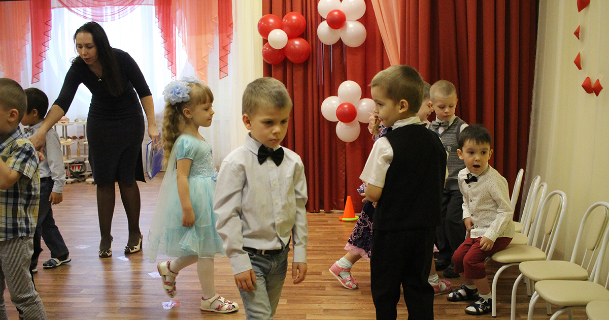 Воспитательница, которая постоянно врет