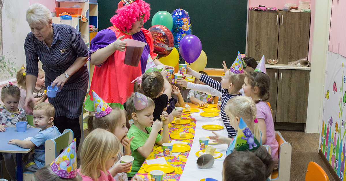 Воспитательница, которая постоянно врет